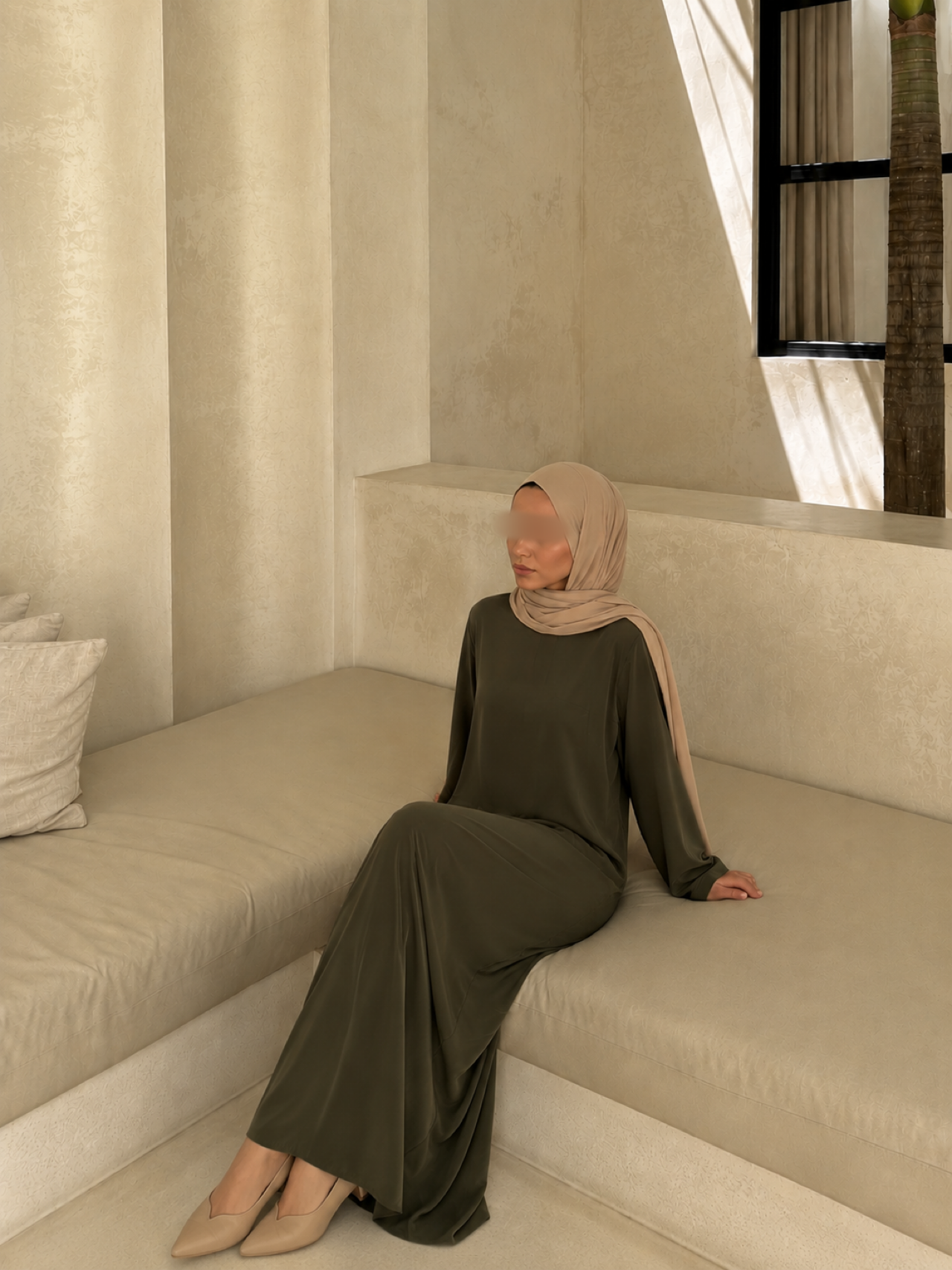 Noor Olive Abaya